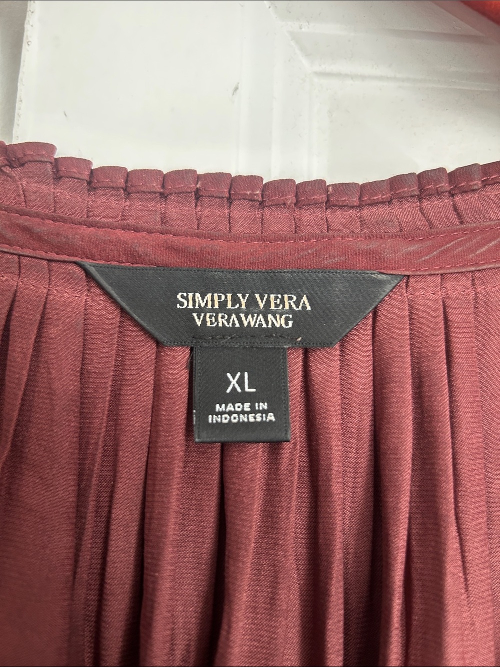 Simply Vera Vera Wang Sleeveless V-Neck Camisole in chocolate - Picture 4 of 4